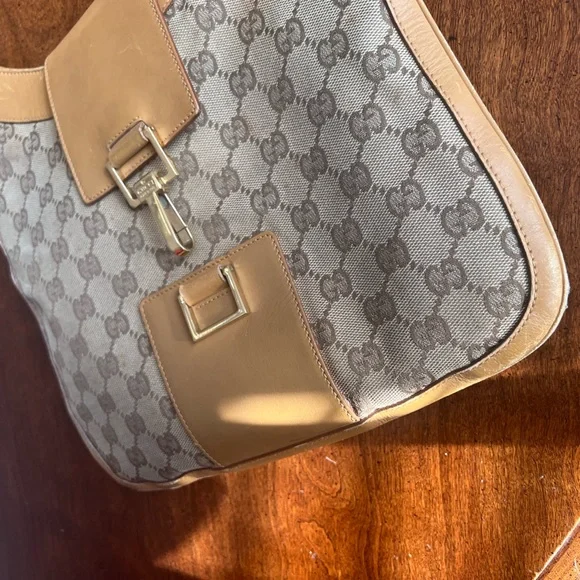 Gucci Vintage Handbag Monogram Gold Hardware - Picture 2 of 16